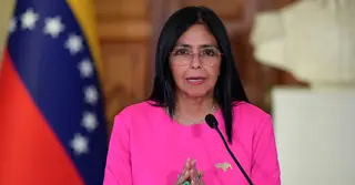 ভেনেজুয়েলায় শপথের কয়েক ঘণ্টার মধ্যে রাষ্ট্রপতি ভবনের কাছে গোলাগুলি